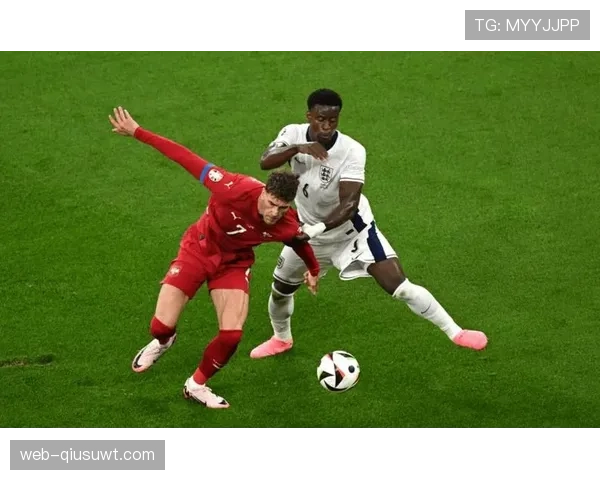 拉莫斯与特里的防守哲学分野：上抢反击驱动 vs 区域协防体系