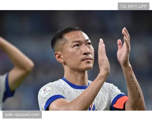 吴曦的职业轨迹：从江苏中场核心到申花老将的角色转型与经验传承